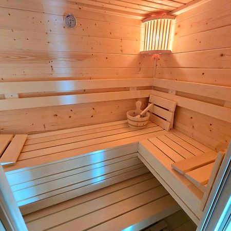 De Corner Van Zeeland Met Jacuzzi Sint-Annaland Extérieur photo