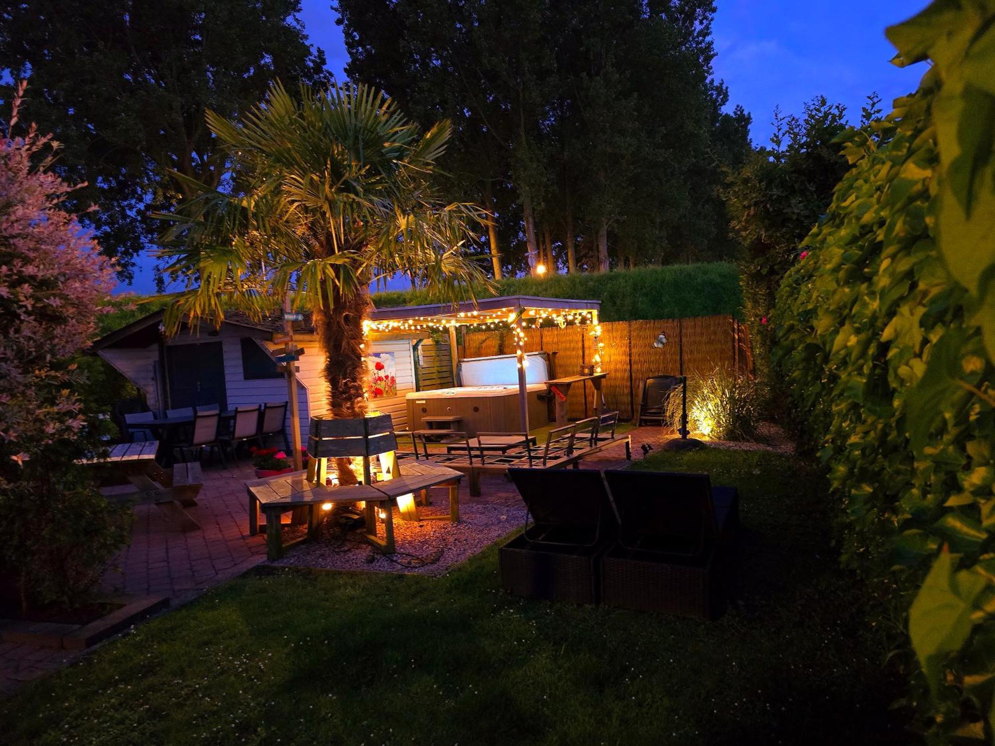 De Corner Van Zeeland Met Jacuzzi Sint-Annaland Extérieur photo
