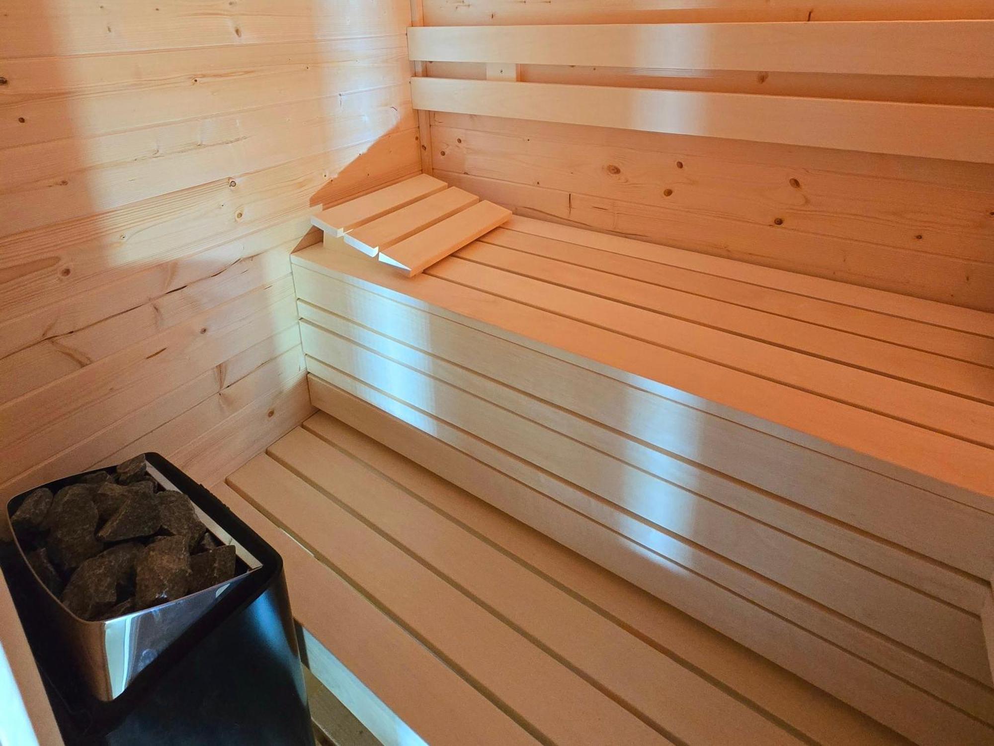 De Corner Van Zeeland Met Jacuzzi Sint-Annaland Extérieur photo